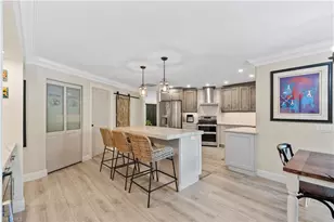 517 Parkwood Ln, Naples, FL 34103 - Photo 10