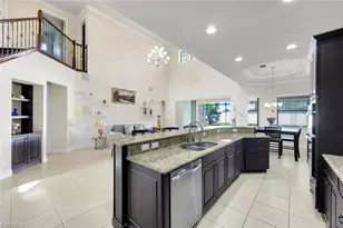 10101 Florence Cir, Naples, FL 34119 - Photo 10