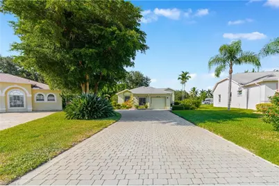 9225 Coachhouse Ln, Estero, FL 33928 - Photo 4