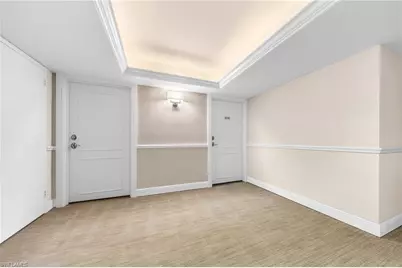 1977 Gulf Shore Blvd N #306, Naples, FL 34102 - Photo 6