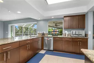 330 Country Club Dr, Naples, FL 34110 - Photo 10
