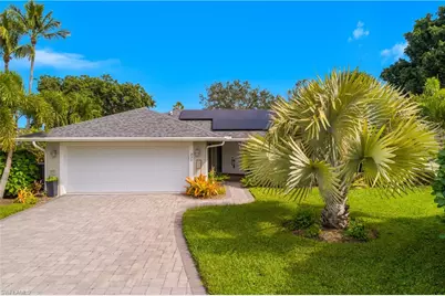 330 Country Club Dr, Naples, FL 34110 - Photo 1