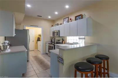10713 Pearl Bay Cir, Estero, FL 33928 - Photo 14