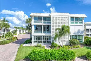 2100 Gulf Shore Blvd N, Naples, FL 34102 - Photo 22
