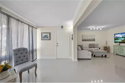 2100 Gulf Shore Blvd N #212, Naples, FL 34102 - Photo 4