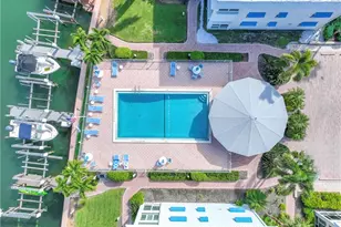 2100 Gulf Shore Blvd N, Naples, FL 34102 - Photo 26