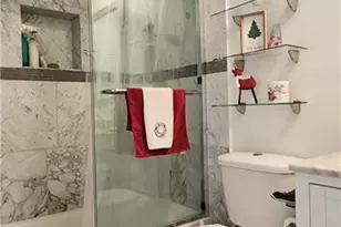 1330 Derbyshire Ct, Naples, FL 34116 - Photo 8