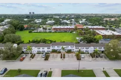 7019 Cedarhurst Dr #9B, Fort Myers, FL 33919 - Photo 4