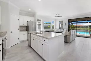 1597 Vizcaya Ln, Naples, FL 34113 - Photo 10