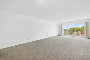 200 Pebble Beach Blvd, Naples, FL 34113 - Photo 4