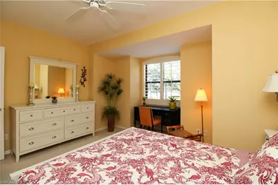 172 Vintage Cir #202, Naples, FL 34119 - Photo 18