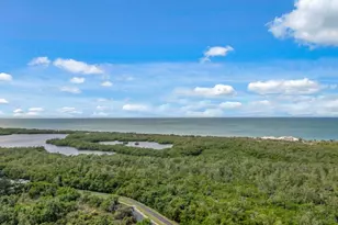 7225 Pelican Bay Blvd, Naples, FL 34108 - Photo 14