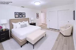 718 Reef Point Cir, Naples, FL 34108 - Photo 4