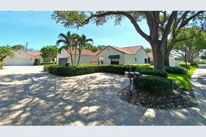 718 Reef Point Cir, Naples, FL 34108 - Photo 1