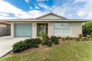 755 106th Ave N, Naples, FL 34108 - Photo 2