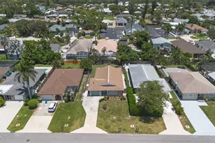 755 106th Ave N, Naples, FL 34108 - Photo 30