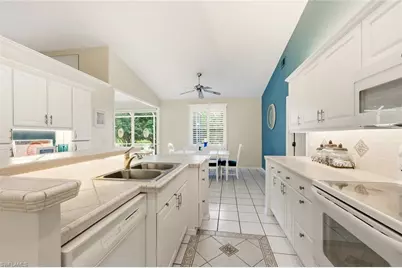 157 Versailles Cir, Naples, FL 34112 - Photo 12