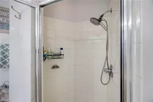 1320 Mariposa Cir, Naples, FL 34105 - Photo 14