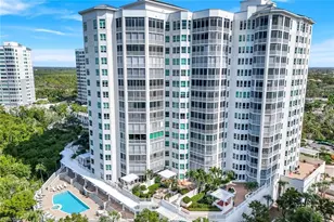 285 Grande Way, Naples, FL 34110 - Photo 4