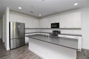 26471 Bonita Fairways Blvd, Bonita Springs, FL 34135 - Photo 16