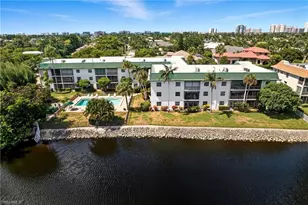 3030 Binnacle Dr, Naples, FL 34103 - Photo 1
