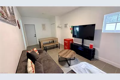 1044 Ridgeway Dr, North Fort Myers, FL 33903 - Photo 20