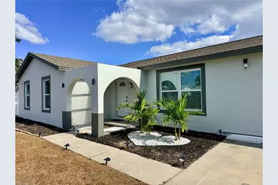 1044 Ridgeway Dr, North Fort Myers, FL 33903 - Photo 4