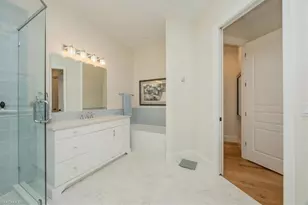 1007 Tivoli Dr, Naples, FL 34104 - Photo 14