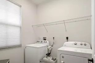 8812 Madrid Cir, Naples, FL 34104 - Photo 32