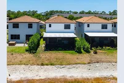 8812 Madrid Cir, Naples, FL 34104 - Photo 4