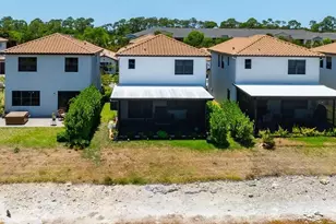 8812 Madrid Cir, Naples, FL 34104 - Photo 4