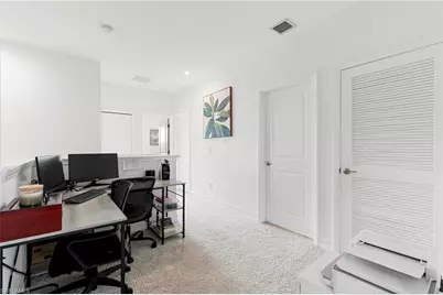 7578 Rockefeller Dr, Naples, FL 34119 - Photo 22