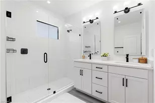 7578 Rockefeller Dr, Naples, FL 34119 - Photo 28