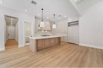 699 1st St NW, Naples, FL 34120 - Photo 12