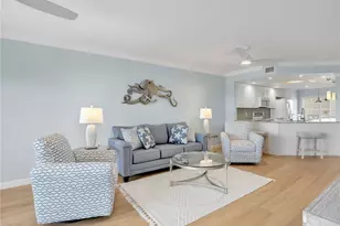 13105 Vanderbilt Dr, Naples, FL 34110 - Photo 36