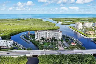 13105 Vanderbilt Dr, Naples, FL 34110 - Photo 10