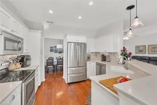 2165 Hawksridge Dr, Naples, FL 34105 - Photo 10