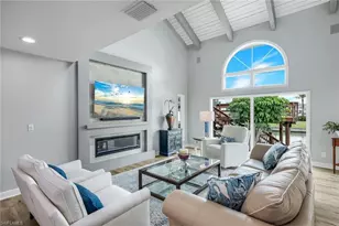 368 Germain Ave, Naples, FL 34108 - Photo 8