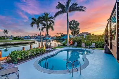 368 Germain Ave, Naples, FL 34108 - Photo 4