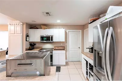 2900 8th Street Southwest, Lehigh Acres, FL 33976 - Photo 12