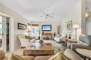 13250 Sherburne Cir, Bonita Springs, FL 34135 - Photo 6