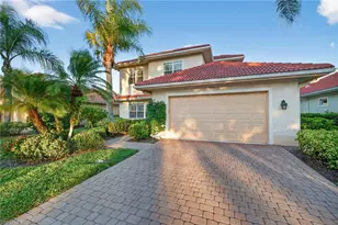 4822 Europa Dr, Naples, FL 34105 - Photo 2