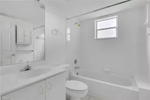 162 Pebble Shores Dr, Naples, FL 34110 - Photo 28