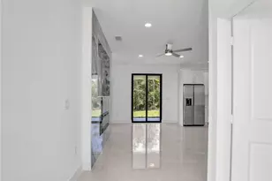 2811 Cerito Ave N, Lehigh Acres, FL 33971 - Photo 2