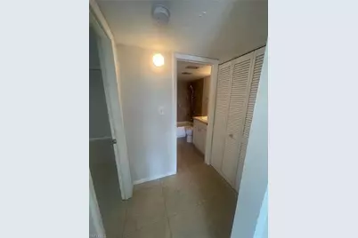 12648 Kenwood Ln #C, Fort Myers, FL 33907 - Photo 8