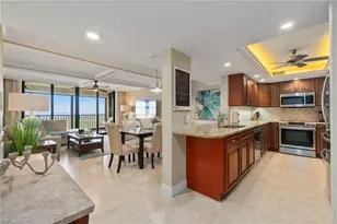 17 Bluebill Ave, Naples, FL 34108 - Photo 14