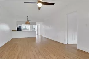 146 Cypress Way E, Naples, FL 34110 - Photo 12