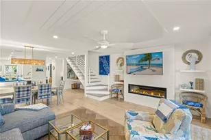 1060 6th St S, Naples, FL 34102 - Photo 4