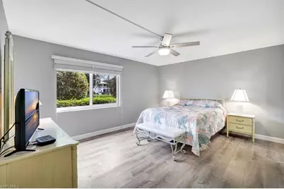 250 Candycane Ln #1013, Naples, FL 34112 - Photo 8