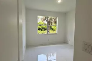 718 Chattman St E, Lehigh Acres, FL 33974 - Photo 20